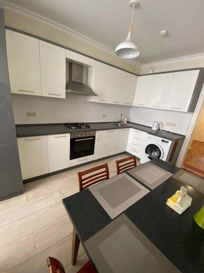 Appartement Avec 2 Chambres En Centre Ville Кишинёв Экстерьер фото